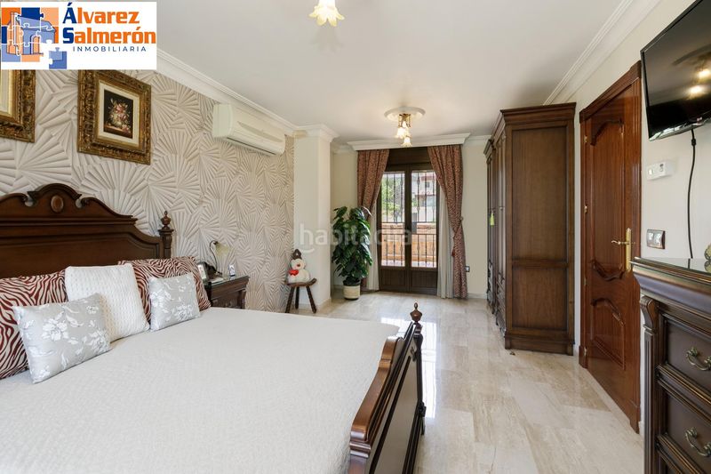 Foto a9db7b12-08cf-4b7e-a374-6a383d028ed2. Casa aparellada amb aparcament piscina a Ogíjares