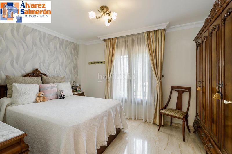 Foto cccb170e-f9f4-4246-9983-9d4d47ca6871. Casa aparellada amb aparcament piscina a Ogíjares