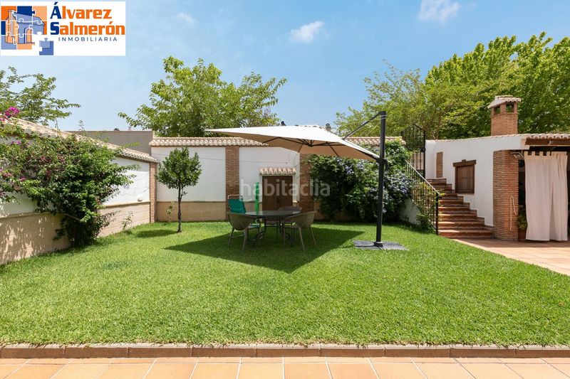 Foto df025d1e-cf21-4c55-a7f5-5e031c7e788a. Casa aparellada amb aparcament piscina a Ogíjares