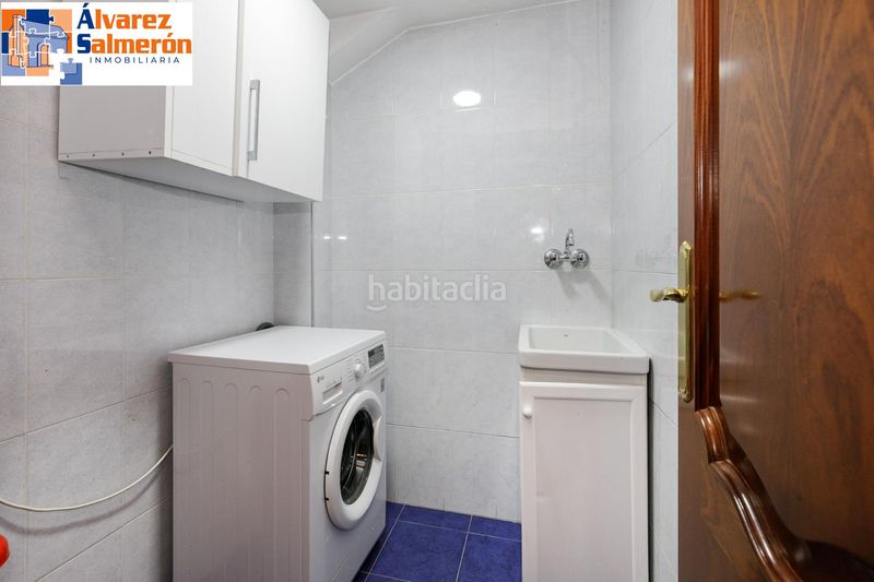 Foto f44b9794-9fb1-4a3f-9d65-a19e9ab43e27. Casa aparellada amb aparcament piscina a Ogíjares