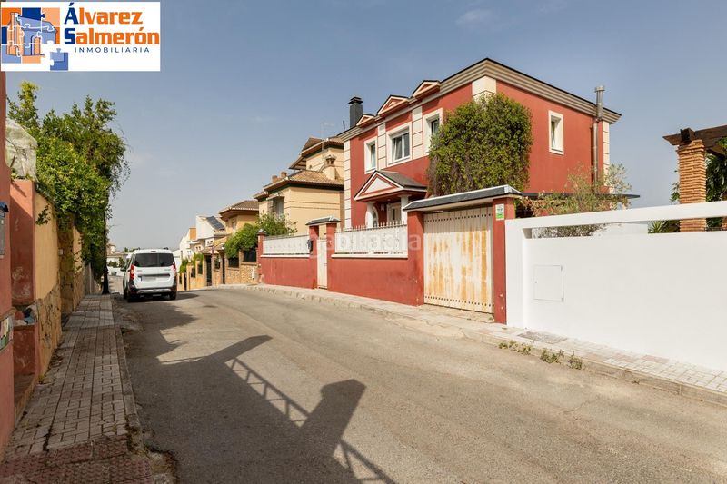 Foto 8f999959-2021-4d41-8e74-efedb7743632. Xalet amb calefacció aparcament piscina a Barrio de la Vega Monachil