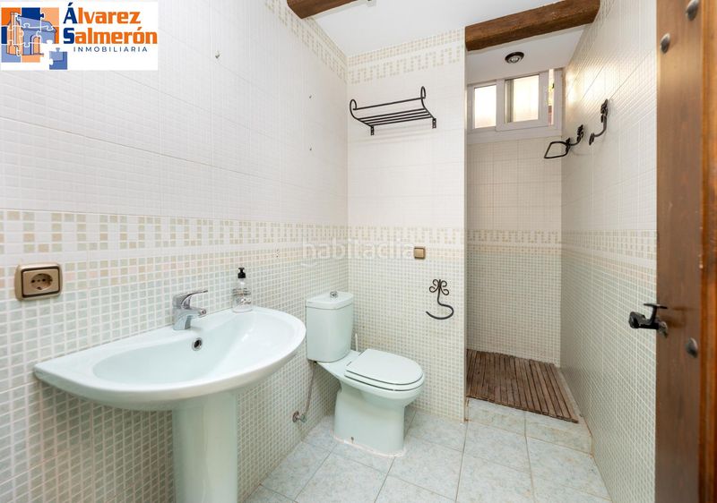 Foto aa7f68b1-f99e-44a4-93a0-ff4a7292c560. Xalet amb calefacció aparcament piscina a Barrio de la Vega Monachil