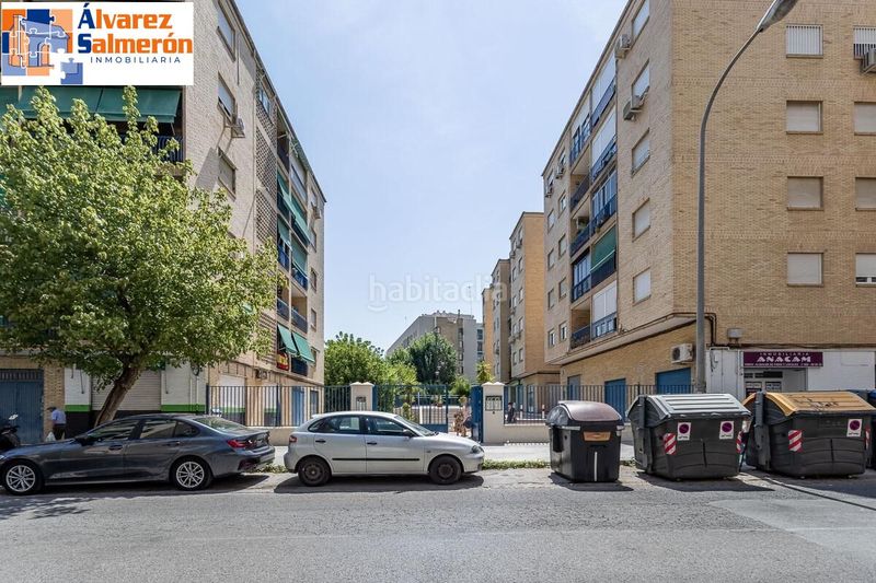 Foto a58d7006-c5d3-4d8c-8840-2bbd43a902c4. Pis amb calefacció aparcament a Cervantes Granada
