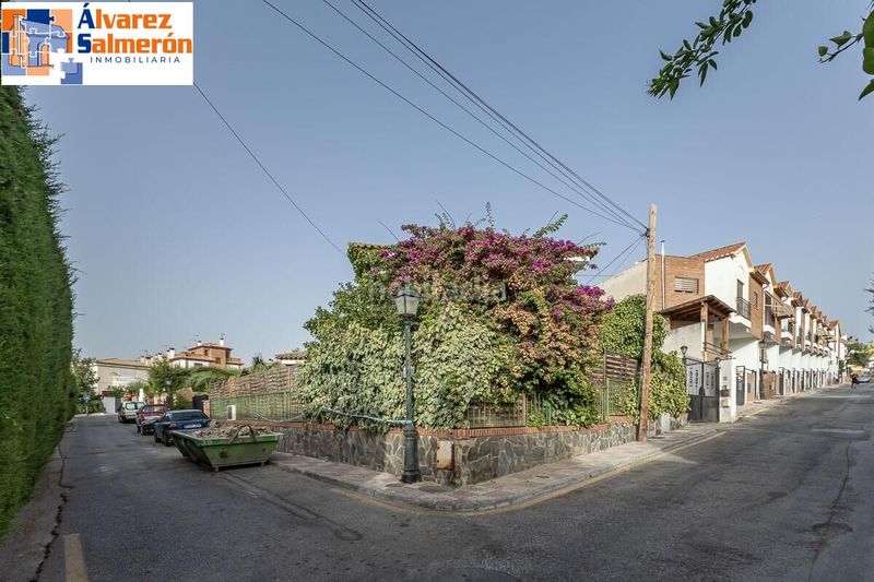 Foto fe3a2773-9c23-4621-aa54-b03f30c503b8. Casa amb calefacció aparcament piscina a Cájar