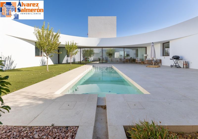 Foto 002204b0-4a45-407d-8ce7-fb7f04e93181. Casa amb calefacció aparcament piscina a Albolote
