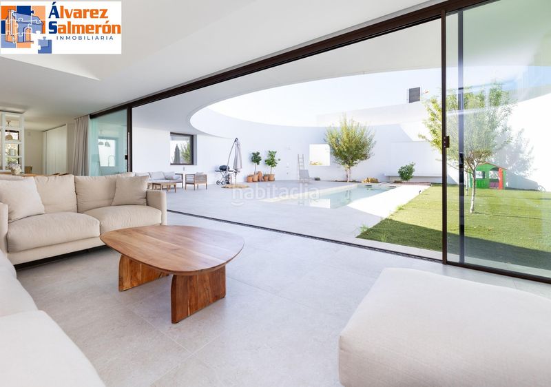 Foto a134d8e7-82b9-48b5-b1c8-2c69c786d477. Casa amb calefacció aparcament piscina a Albolote