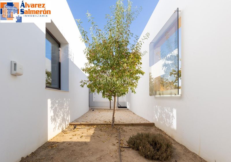 Foto ce421188-045c-4195-b722-e29226606856. Casa amb calefacció aparcament piscina a Albolote