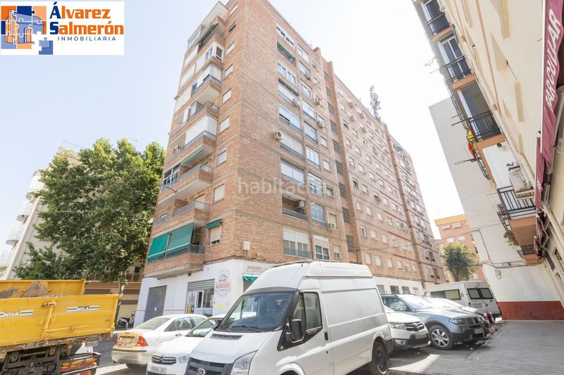 Foto 0d7cce57-aa4d-40ac-8324-f4d5bd4aa07c. Pis a Barrio de Zaidín Granada