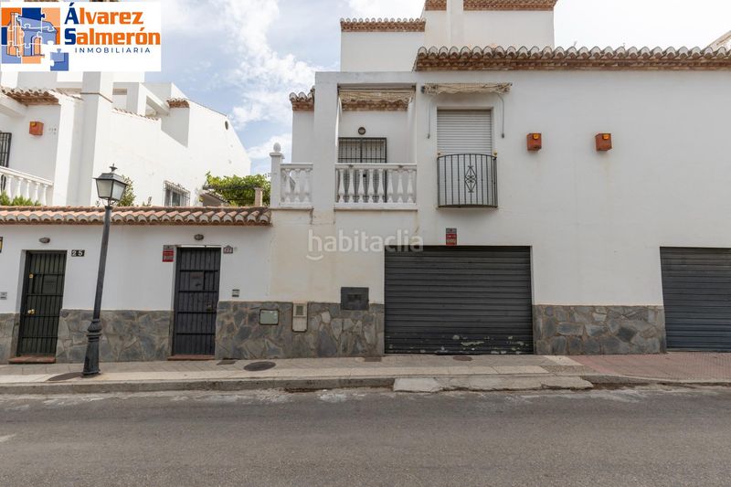 Foto 47573856-ac4a-4fba-ac9e-cbc7b316d8ee. Casa aparellada amb calefacció aparcament piscina a Granada