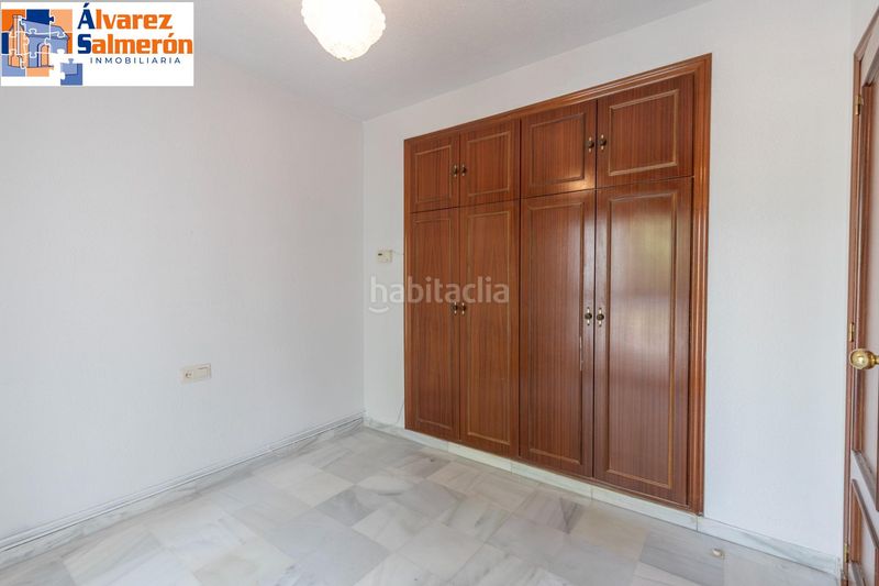 Foto 4b36968b-1df4-4d8b-84b0-8bf28aa737f0. Casa aparellada amb calefacció aparcament piscina a Granada
