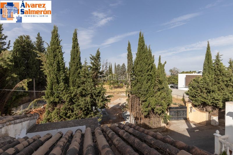Foto aaedf381-9137-4b30-8ee3-06295a6f55a5. Casa aparellada amb calefacció aparcament piscina a Granada