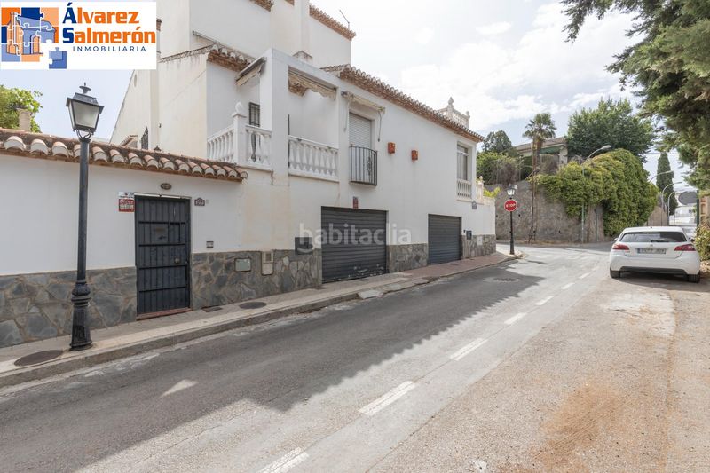Foto d61c7624-a92e-4ef2-a9eb-3c1cac3073c0. Casa aparellada amb calefacció aparcament piscina a Granada