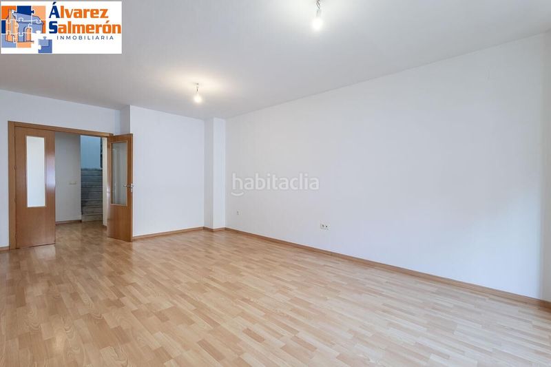 Foto 67535629-88c2-495d-b17e-85cf266a11c9. Duplex con riscaldamento parcheggio in Fígares Granada