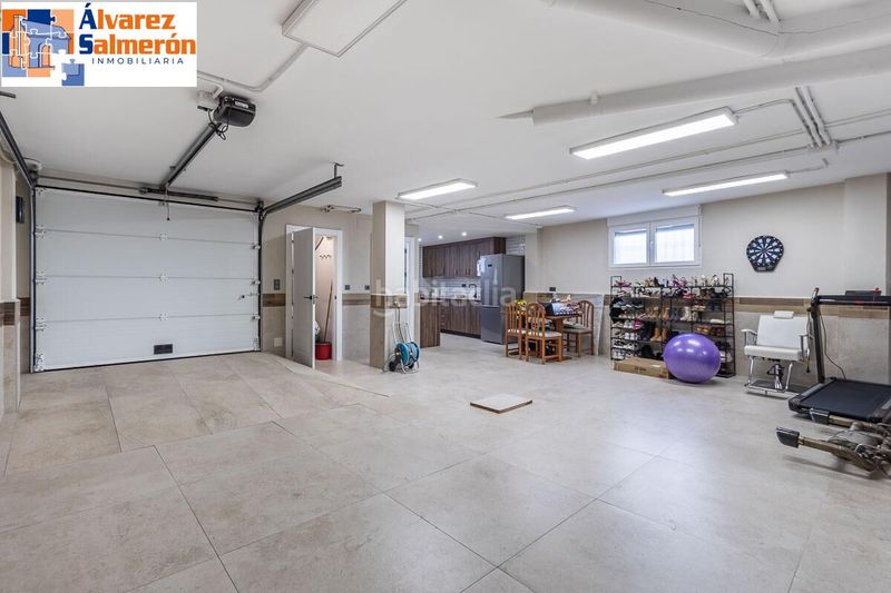 Foto c0efd809-63d8-4989-a589-371c419cde9c. Casa amb calefacció aparcament a Peligros