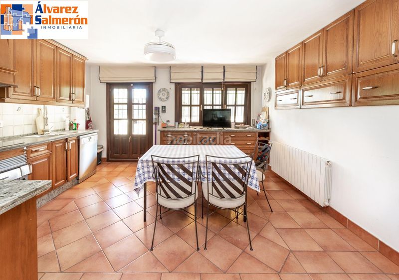Foto d089b516-91b4-4116-9548-e1257fea948f. Chalet  independiente en cajar en Cájar