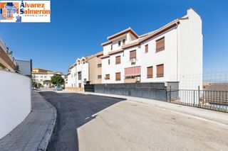 Appartement  Higueras. Piso en venta con garaje y trastero en barrio de monachil