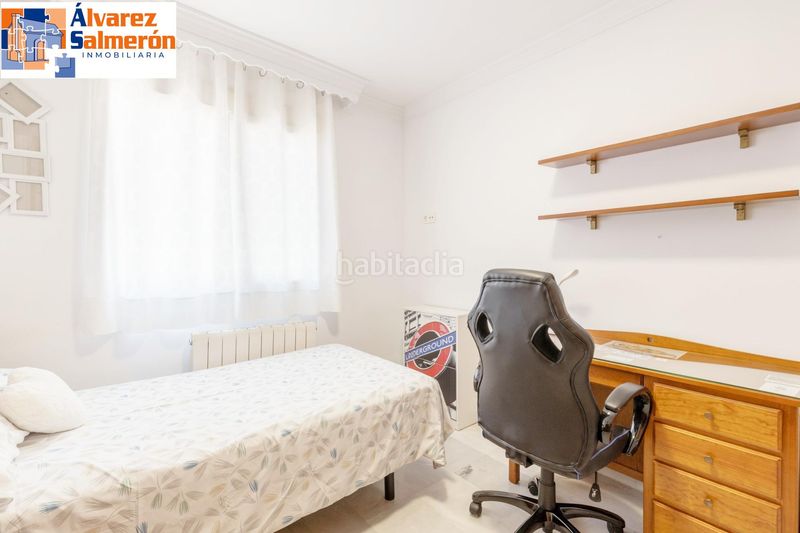 Foto 4bd2ea21-6b95-421b-8671-d64fd001e7dc. Casa adossada amb calefacció aparcament a Peligros