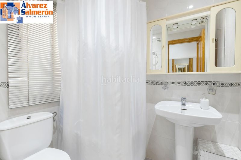 Foto a8f6df87-5165-4873-9a3e-2d121cbfde02. Casa adossada amb calefacció aparcament a Peligros