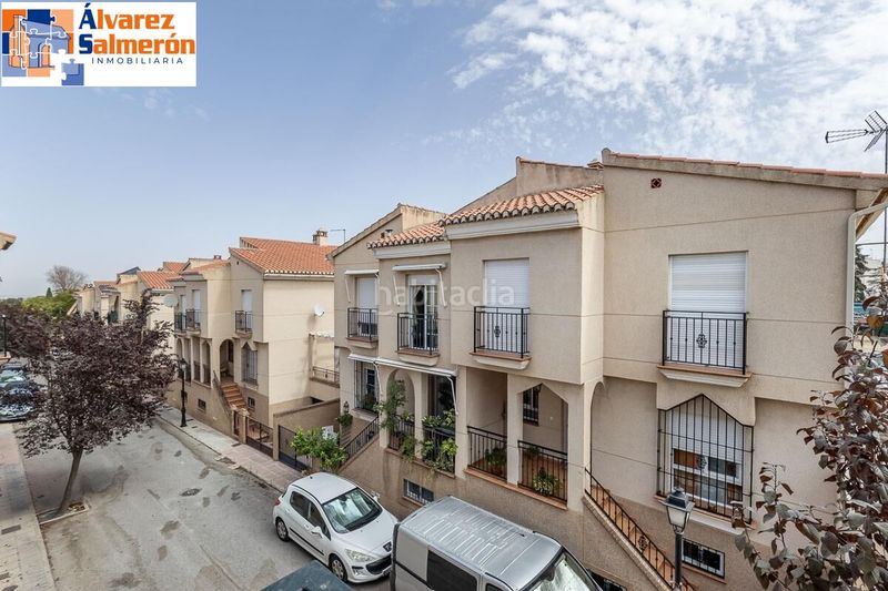 Foto 556b9465-5d9a-4499-a326-01ff49106f50. Casa aparellada amb calefacció aparcament a Polideportivo Alhendín