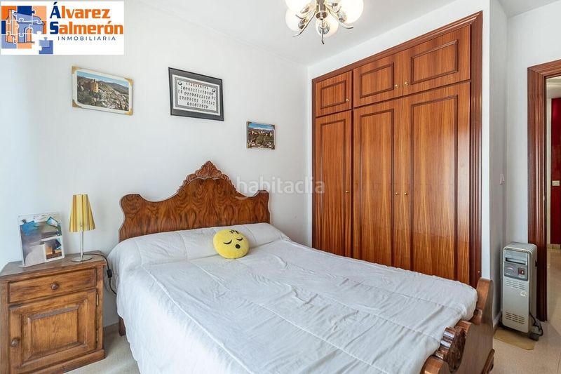Foto a3a211c5-0e73-4d5d-b547-d97306243c2b. Casa aparellada amb calefacció aparcament a Polideportivo Alhendín