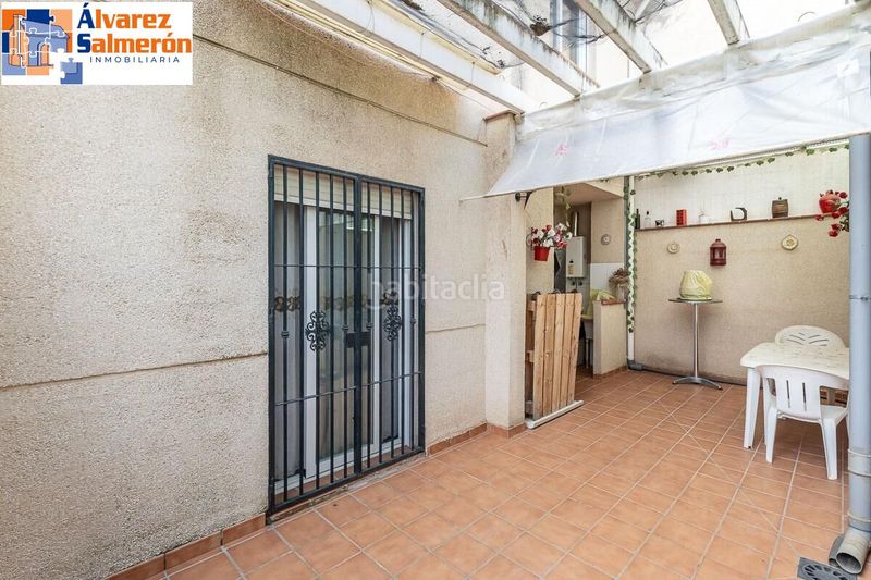Foto c20404f5-6684-4132-bdd7-f12e4a90a5c9. Casa aparellada amb calefacció aparcament a Polideportivo Alhendín