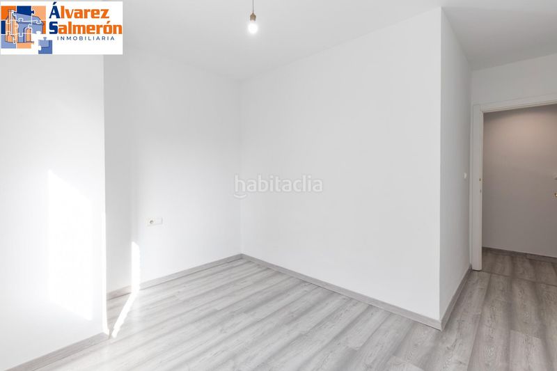 Foto 570b10c7-d7e9-4b7c-afbf-a75367853628. Flat with parking in Atarfe