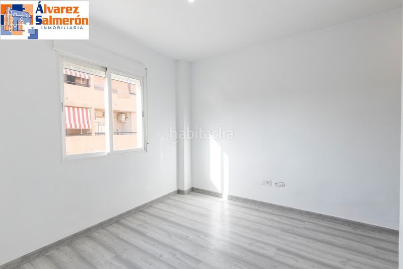 Foto a057f1c5-712f-49b1-bbaa-b40b94482563. Flat with parking in Atarfe