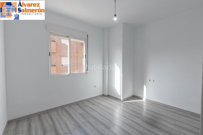 Foto e98a189f-da40-4cbe-a771-d9e2b8659dc3. Flat with parking in Atarfe