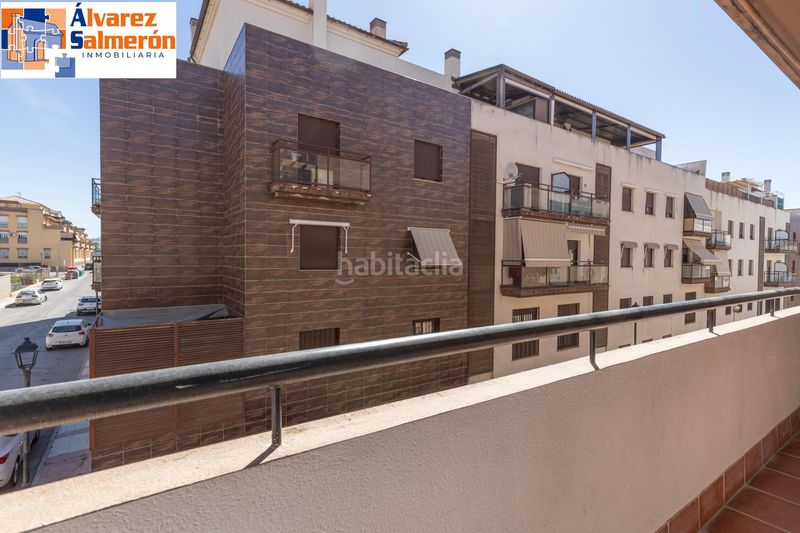 Foto edb8a478-5120-4826-b2d7-92094290cd51. Flat with parking in Atarfe