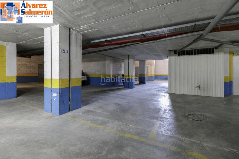 Foto 2ab63530-b126-47f6-8753-c105eef9b439. Pis amb aparcament piscina a Rosaleda - Juventud Granada