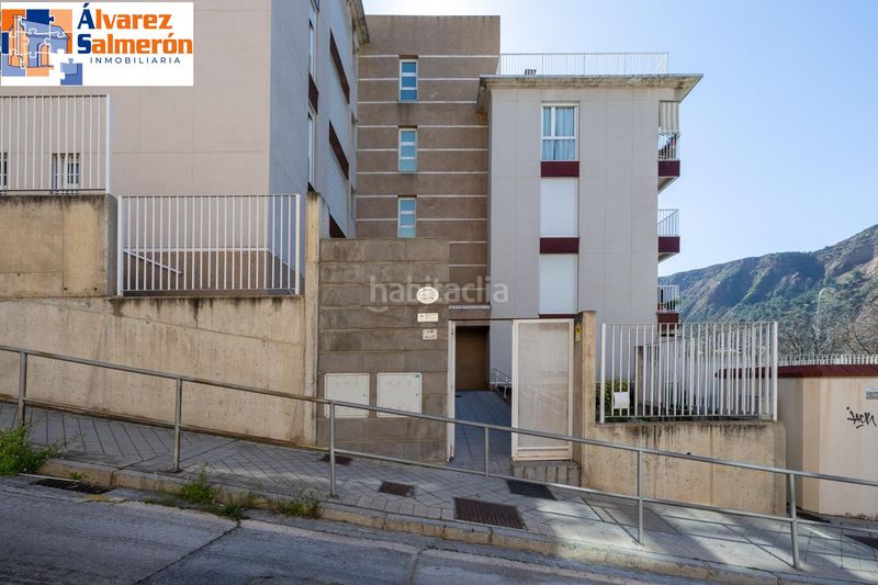 Foto c0de9f1c-fe31-4a01-9f65-767dd36fe59d. Piso en Lancha del Genil Granada