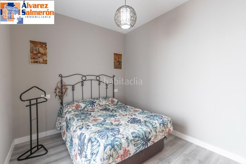 Foto e7a5cc2d-4bc9-4164-a3d5-826433bdcede. Casa amb calefacció aparcament a La Zubia Ciudad Zubia (La)