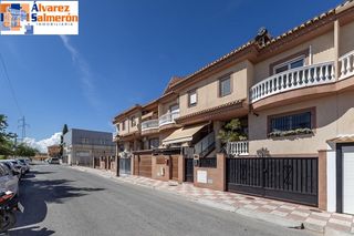 Casa a schiera  Calle de jerónimo de rueda. Casa en cullar vega con todas las comodidades a tu alcance.