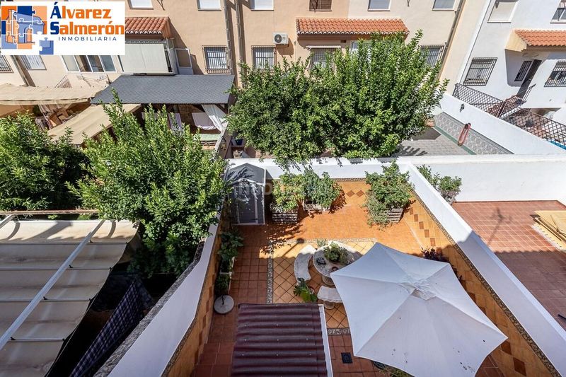 Foto ad57430e-6b97-4bc1-9c0a-3cf51284207f. Casa adossada amb calefacció aparcament a Cúllar Vega
