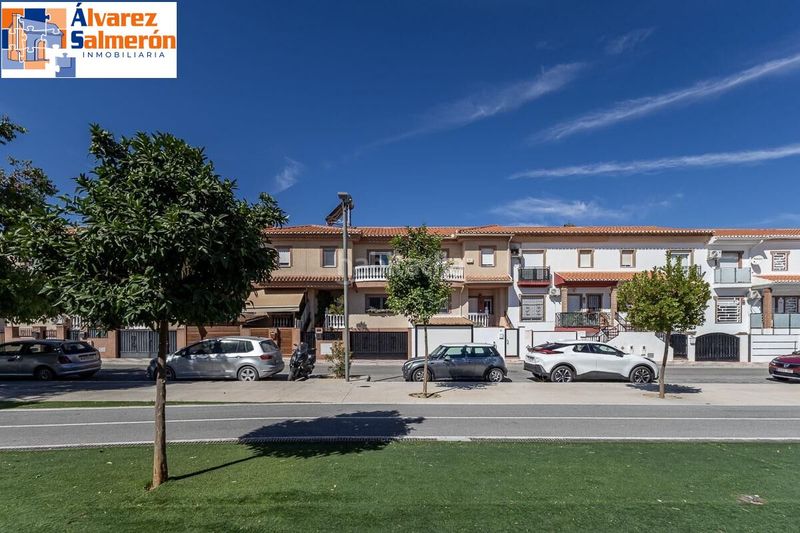 Foto b0cdabf8-9371-47ef-87f4-a325214ceb88. Casa adossada amb calefacció aparcament a Cúllar Vega