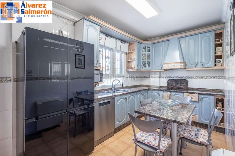 Foto f59d1a9d-9e32-4ce9-85aa-d8fb1e17b39f. Casa adossada amb calefacció aparcament a Cúllar Vega