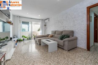 Appartement  Calle blasco ibañez. Piso de 3 dormitorios con piscina comunitaria en maracena