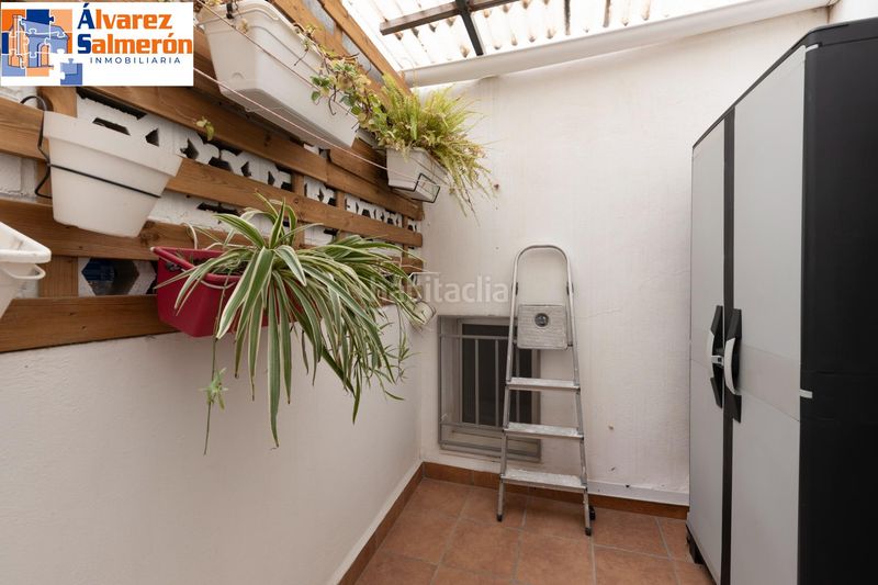 Foto e855216c-f072-4263-bdee-0ae404d968b5. Casa adossada amb aparcament piscina a Cenes de la Vega