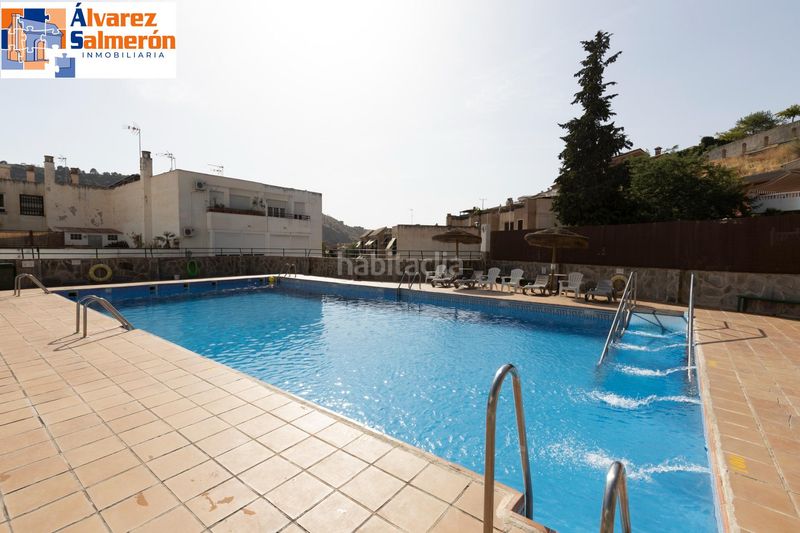 Foto ebda1375-072d-4500-8c31-0eeef38bcbb1. Casa adossada amb aparcament piscina a Cenes de la Vega