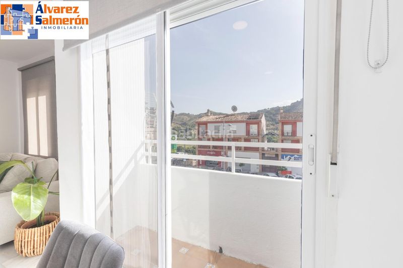Foto f2fb88a4-ccd1-4e72-affe-43385b4e5d77. Casa adossada amb aparcament piscina a Cenes de la Vega