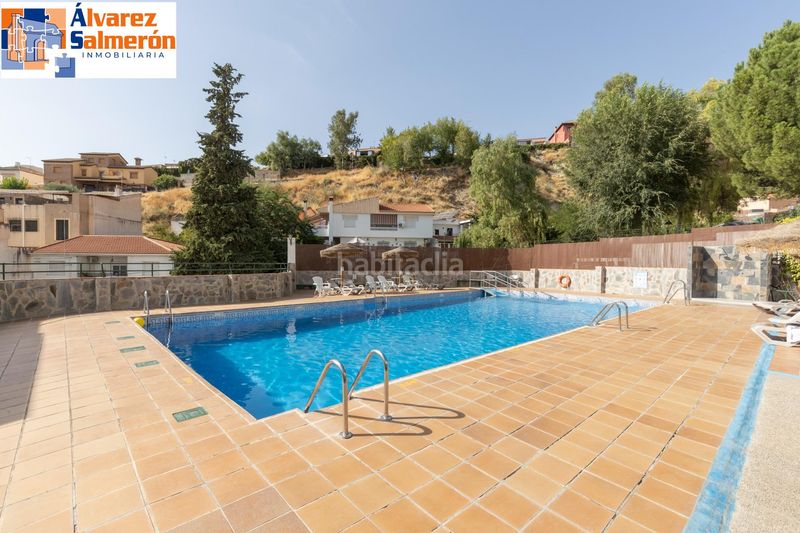 Foto f4678c37-6192-4be9-ada1-aac7b1a6ed65. Casa adossada amb aparcament piscina a Cenes de la Vega