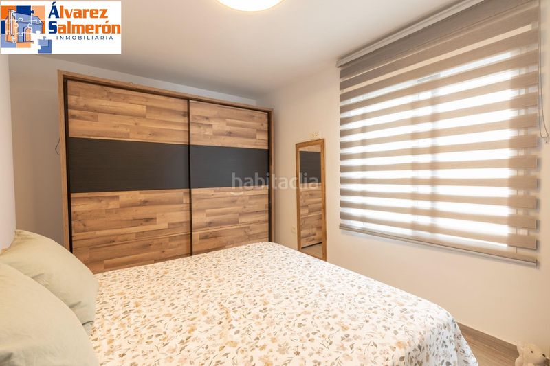Foto ff9cd61d-4ec9-4b1b-a161-e33b204ce179. Casa adossada amb aparcament piscina a Cenes de la Vega