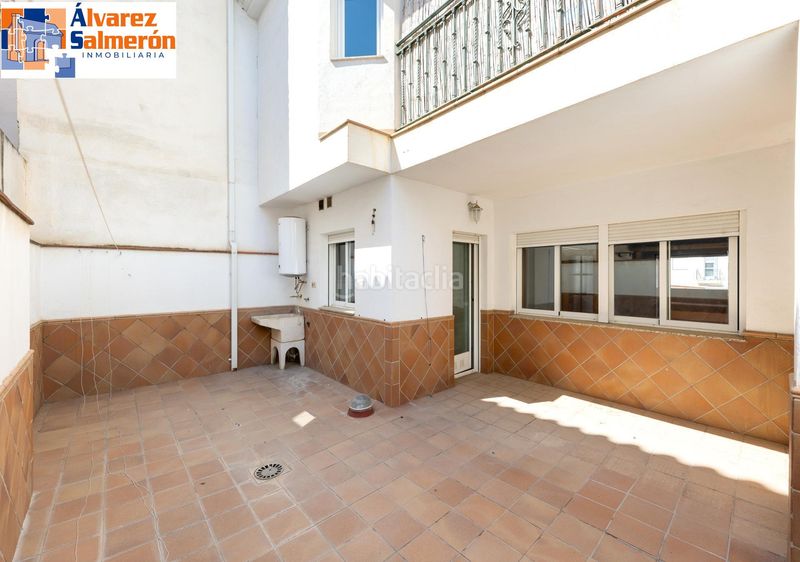Foto 486e8443-6165-4459-bb3e-3a98c1de0755. Casa adossada amb aparcament a San Antón Armilla