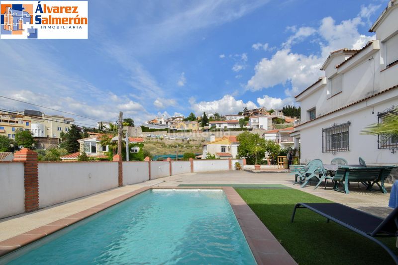 Foto 1418fbeb-308c-4e4b-9098-e6a31621820b. Chalet with pool in Barrio de la Vega Monachil