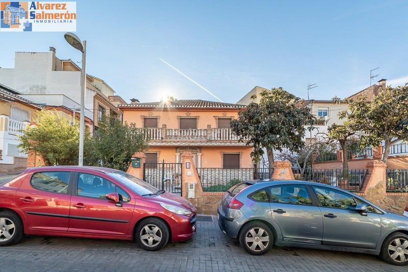 Foto f2fa5693-fe5c-490b-8323-2987079b1658. Casa en Huétor Vega
