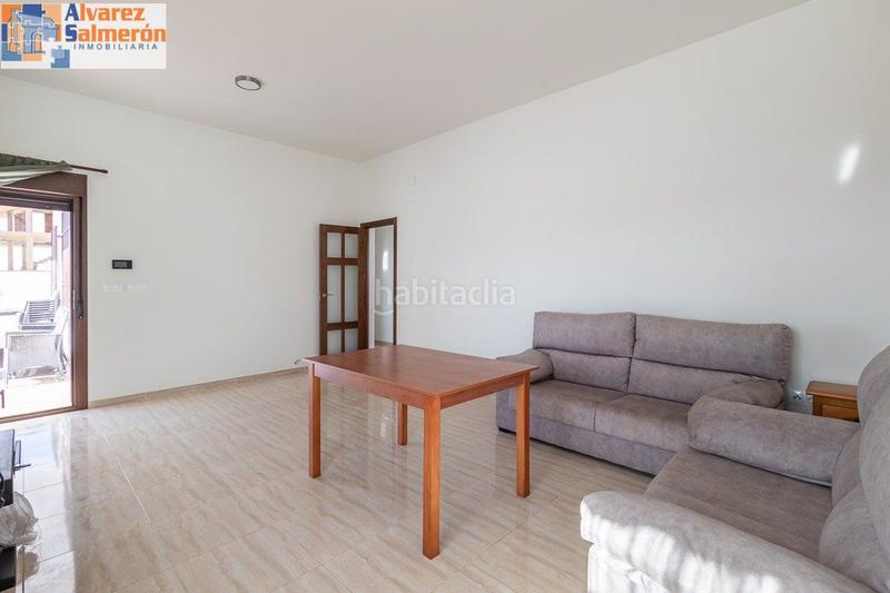 Foto 7c6cb0a5-4ba8-40bd-92c5-764316a6c219. Casa  una sola planta en Altos de la Zubia en Zubia (La)
