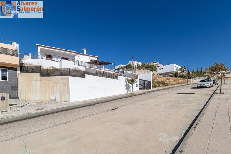 Foto a41997fa-eaf1-445e-8638-678d89c70068. Casa  una sola planta en Altos de la Zubia en Zubia (La)