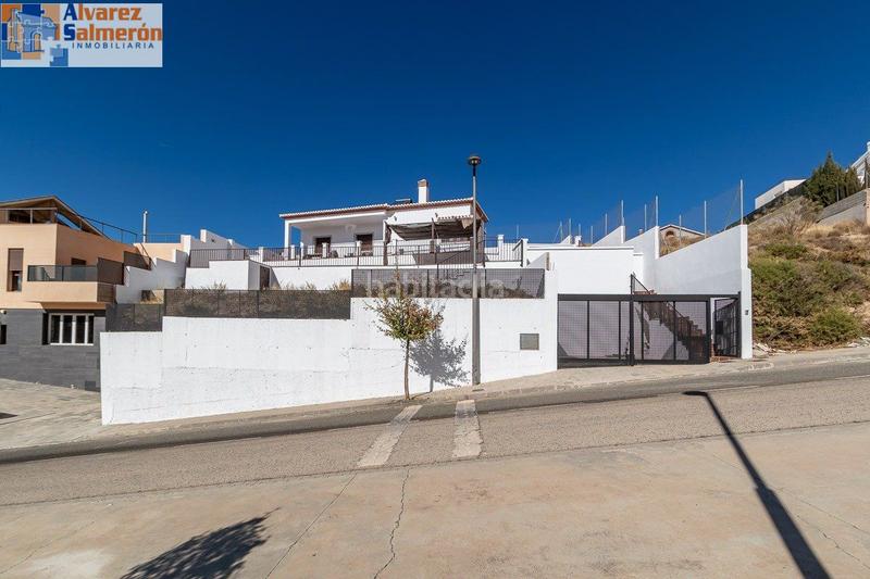 Foto f6e1a7fe-2b5b-4539-b8f2-dfe3211270af. Casa  una sola planta en Altos de la Zubia en Zubia (La)