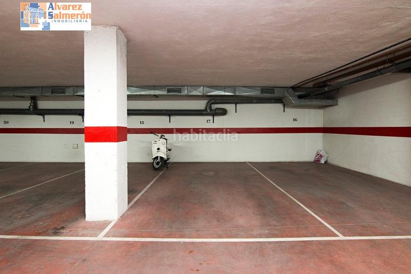 Foto 8c5375e3-b9d3-40ab-9f07-d9c373ffd4d1. Aparcament cotxe a San Matías - Realejo Granada