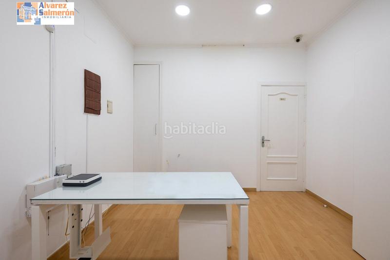 Foto bcc0f713-4b7a-4bfb-8a39-bc4d1ea0b7a8. Local commercial dans Plaza de Toros Granada